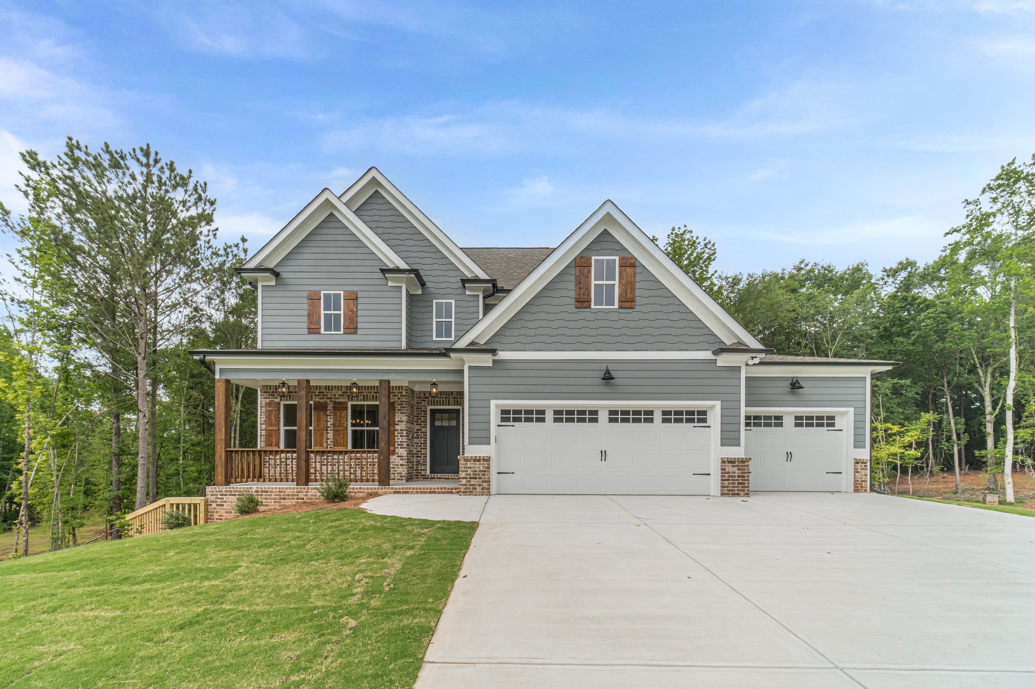 4-web-or-mls-Pinewood Dr (4)